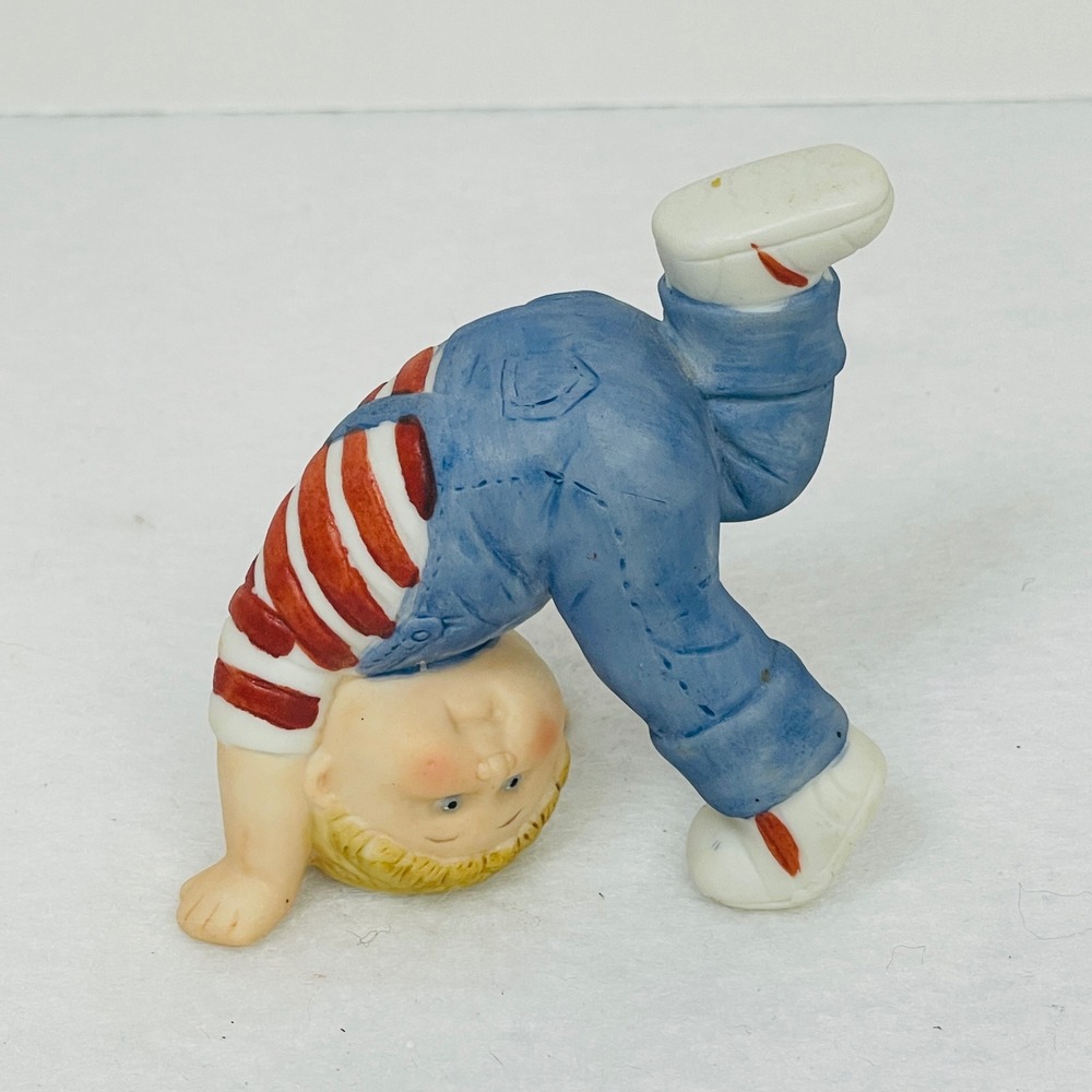 Vintage 1984 Cabbage‎ Patch Kids Porcelain Figurine Boy Headstand Overalls 1980s